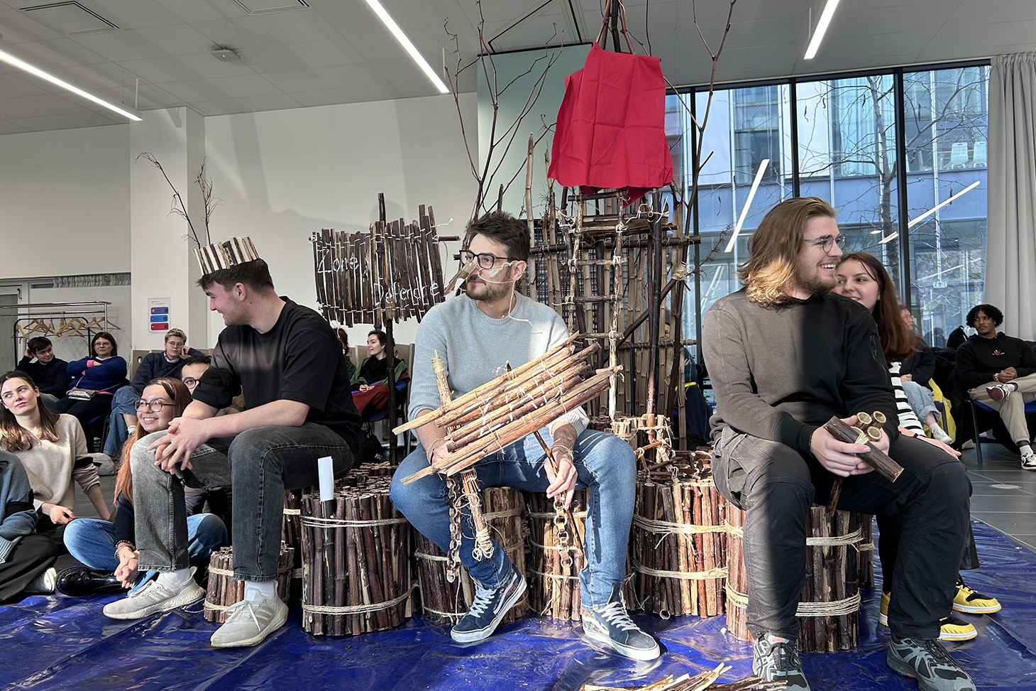 Débat sur le radeau des vagabondes