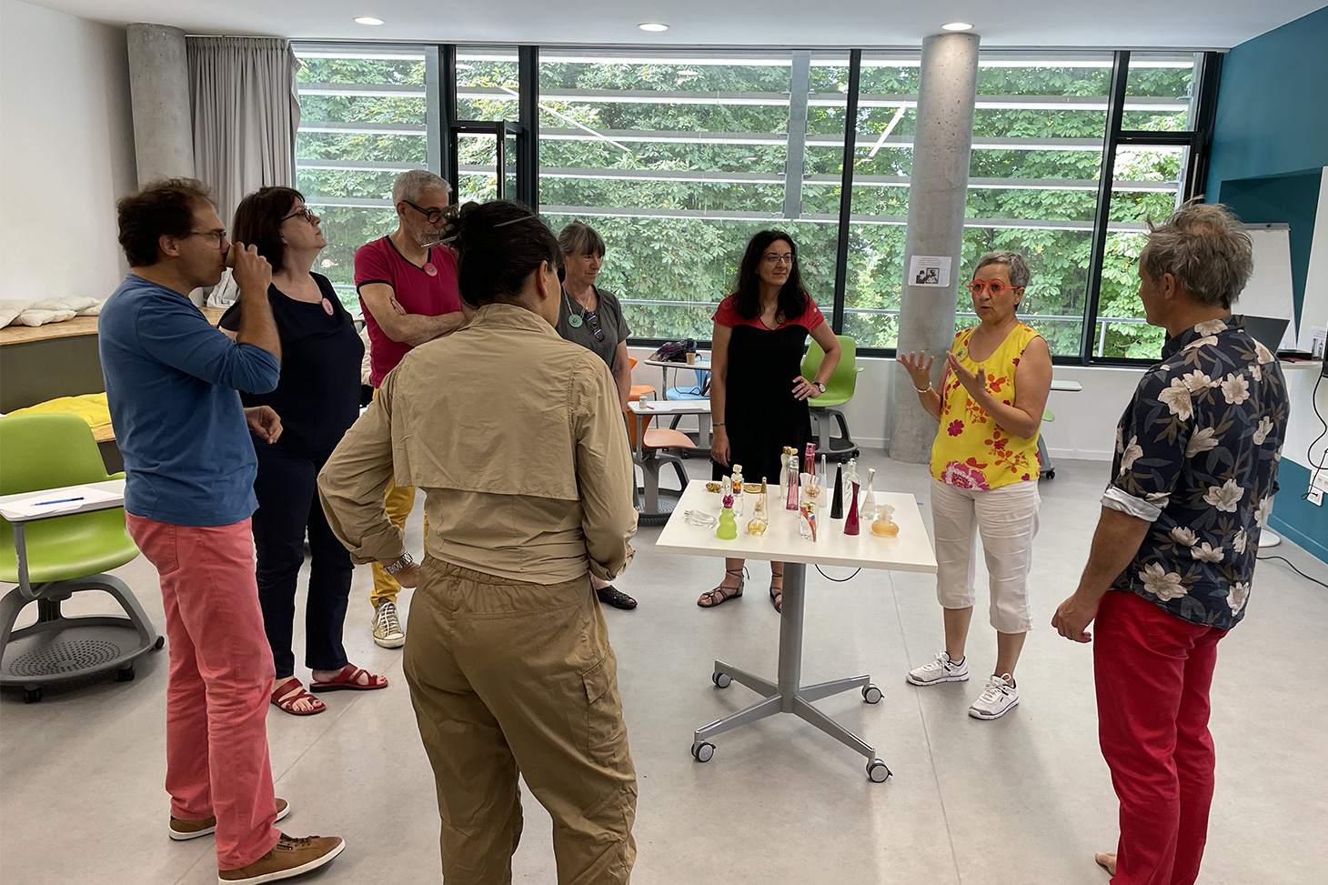 Animation d'atelier créatif en fin d'année de D.U. Créativité pour la formation